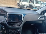  Peugeot  208  Signature 1.5 HDi #11