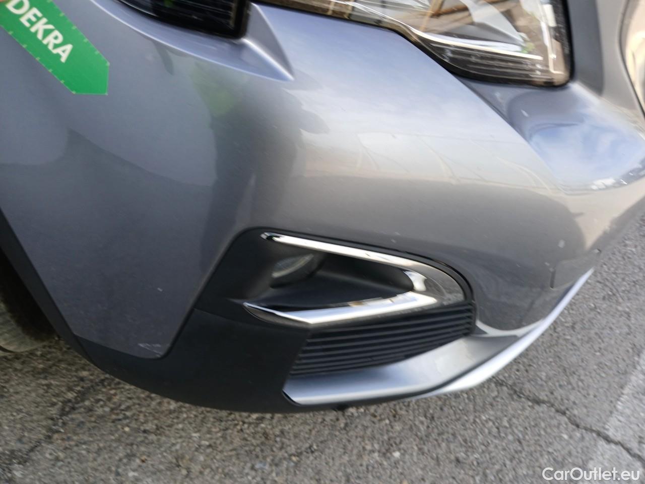  Peugeot  5008  Allure 1.2 PureTech 130CV AT8 7 Plazas E6d #14