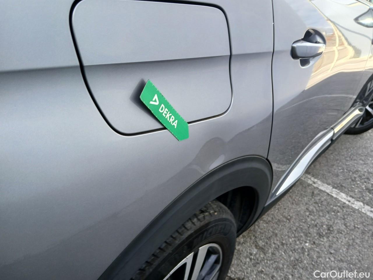  Peugeot  5008  Allure 1.2 PureTech 130CV AT8 7 Plazas E6d #45