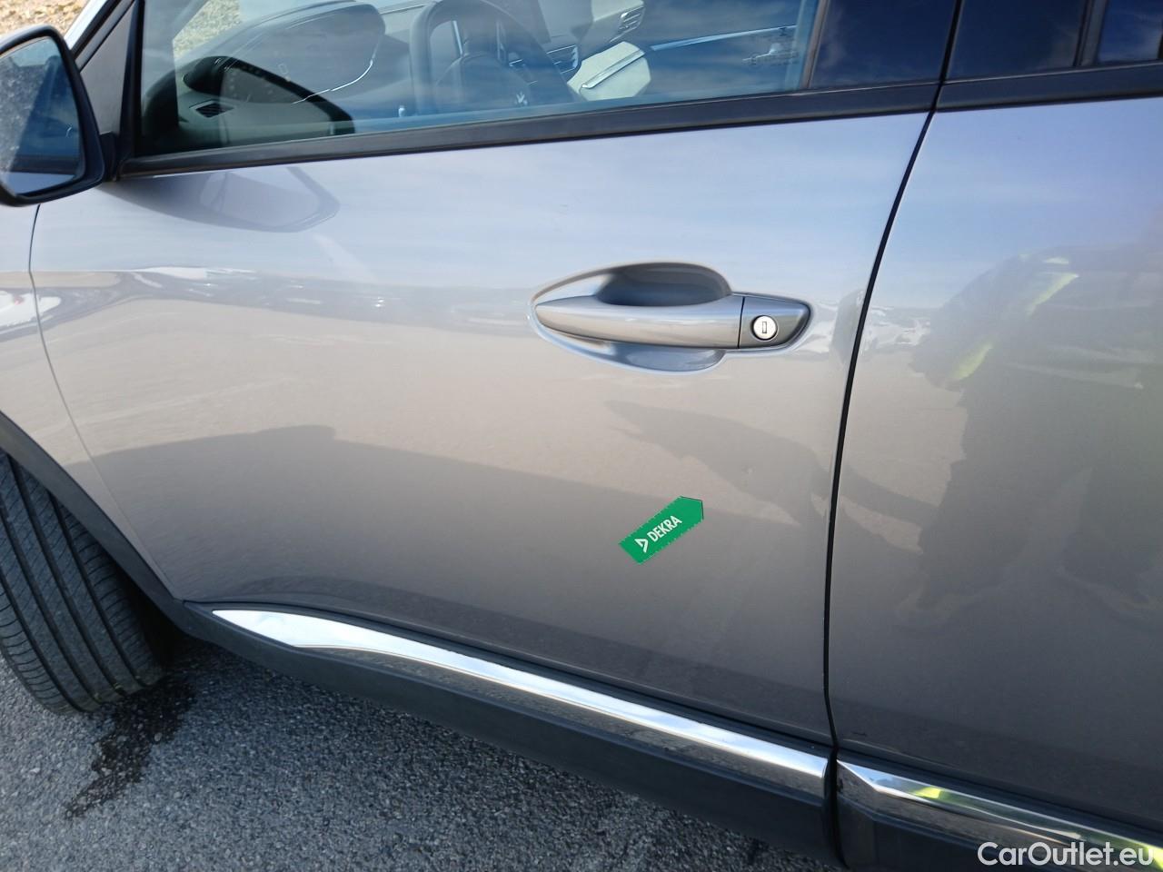  Peugeot  5008  Allure 1.2 PureTech 130CV AT8 7 Plazas E6d #28