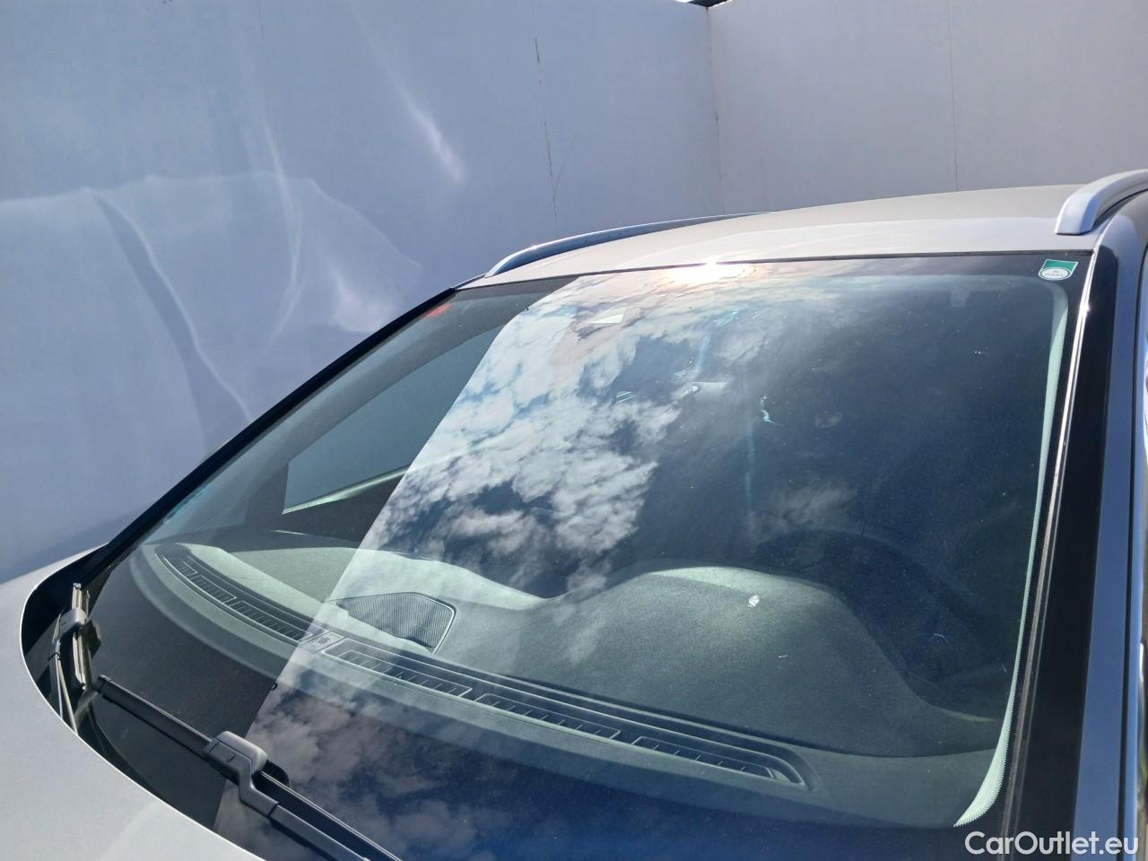  Peugeot  5008  Allure 1.2 PureTech 130CV AT8 7 Plazas E6d #7