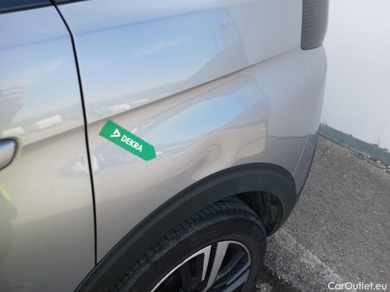  Peugeot  5008  Allure 1.2 PureTech 130CV AT8 7 Plazas E6d #32