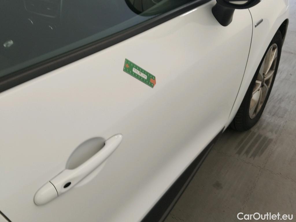  Renault  Clio  IV Limited 1.5 dCi 90CV MT5 E6 #16