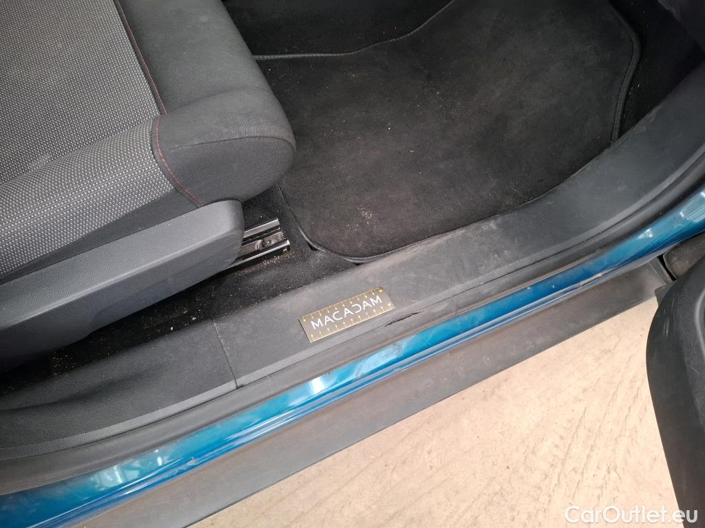  Citroen  C4 Cactus  Feel Business 1.5 BlueHDi 100CV BVM6 E6dT #24