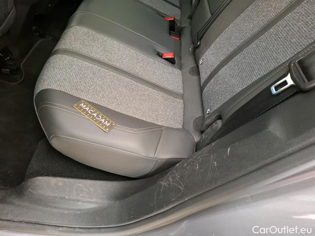  Peugeot  3008  Allure 1.5 HDi 130CV BVA8 E6dT #34