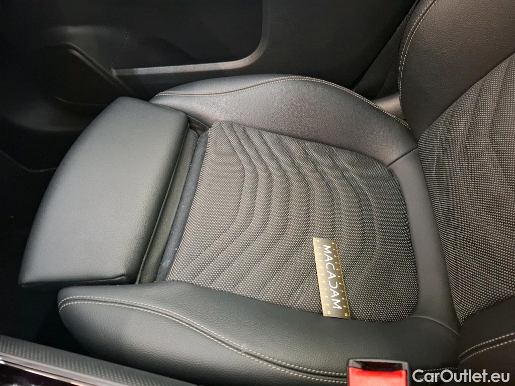 Mercedes  B-Klasse MERCEDES-BENZ Classe B / 2019 / 5P / monospace B 200 d Business Line BA8 #48