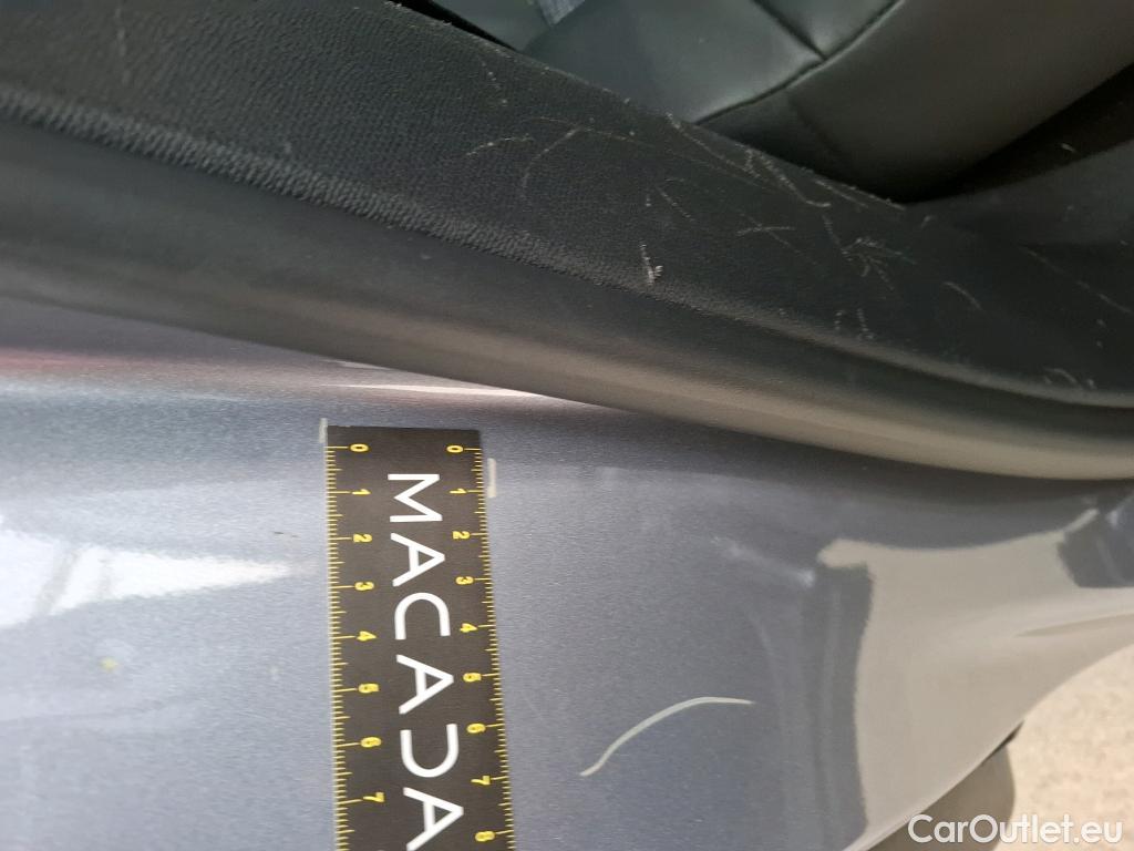  Peugeot  3008  Allure 1.5 HDi 130CV BVA8 E6dT #17