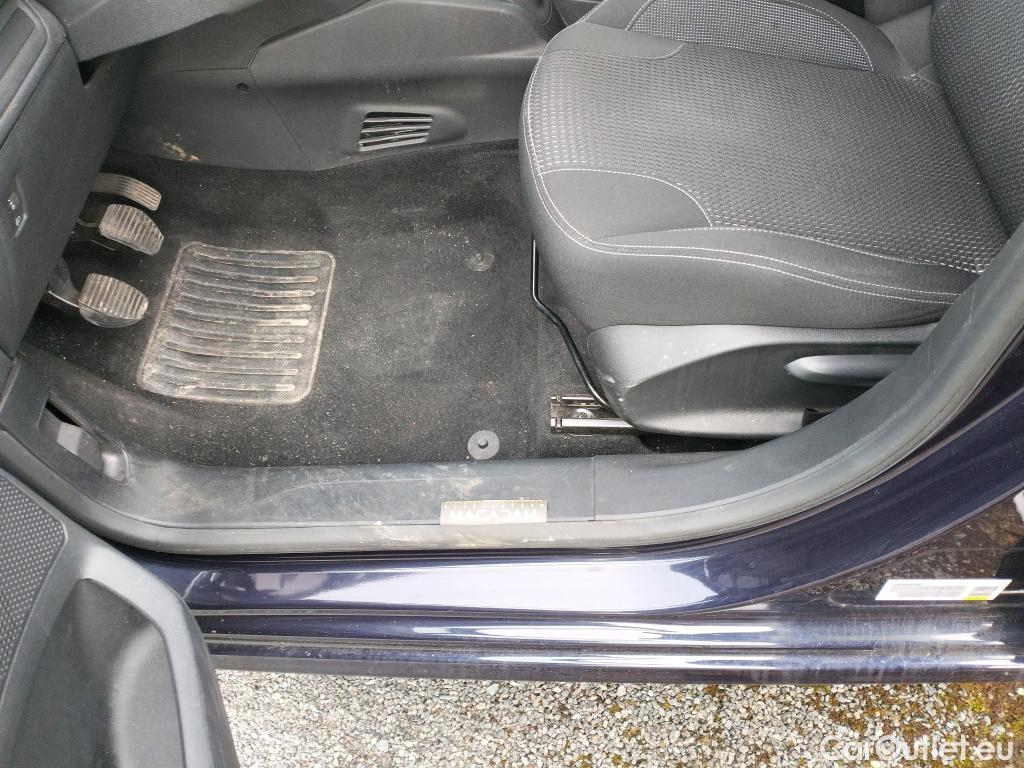  Peugeot  208 PEUGEOT   2015  5P  Berline 16 BlueHDi 100 Allure #9