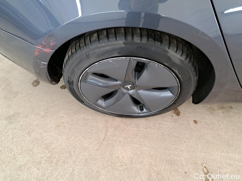  Tesla  Model 3 TESLA  / 2018 / 4P / Berline Long Range Dual Motor AWD #41