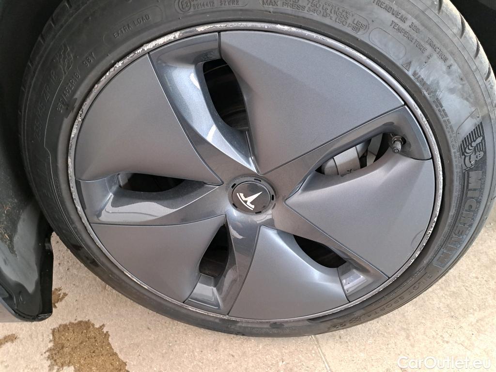  Tesla  Model 3 TESLA  / 2018 / 4P / Berline Long Range Dual Motor AWD #48
