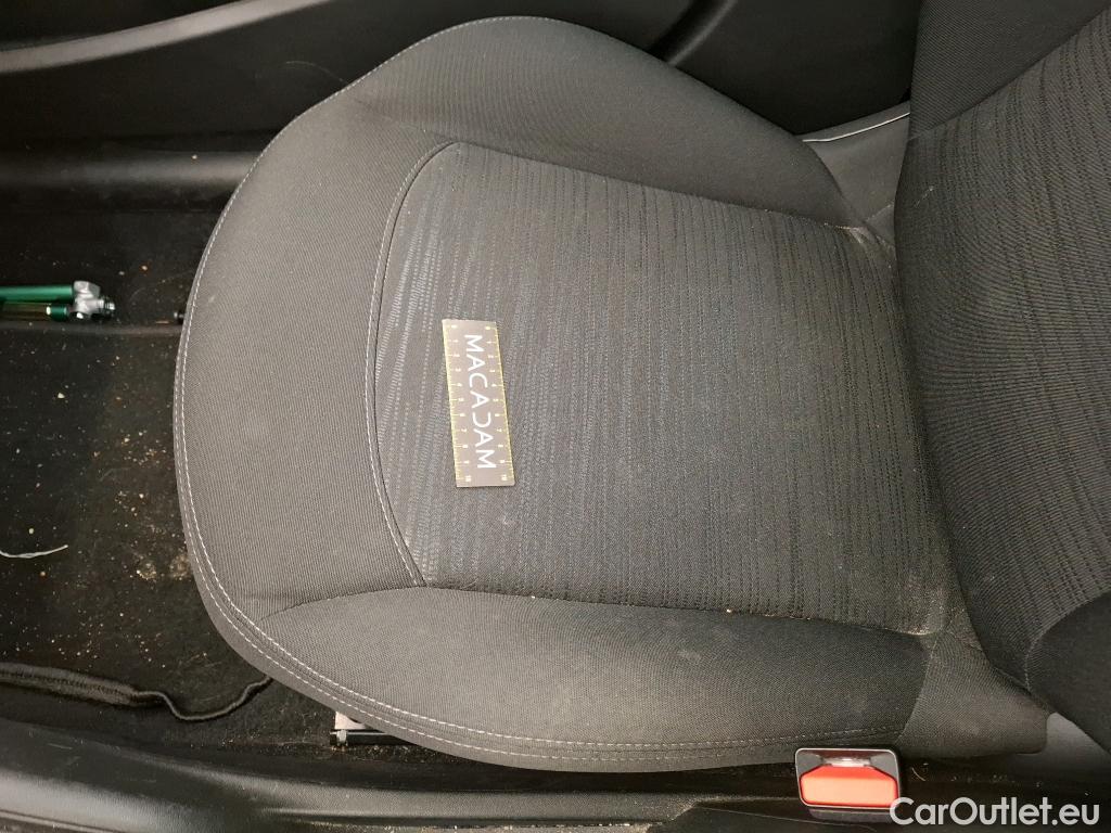  Peugeot  208 PEUGEOT  Affaire / 2015 / 5P / Berline BlueHDi 100 S&S PREMIUM PACK #15