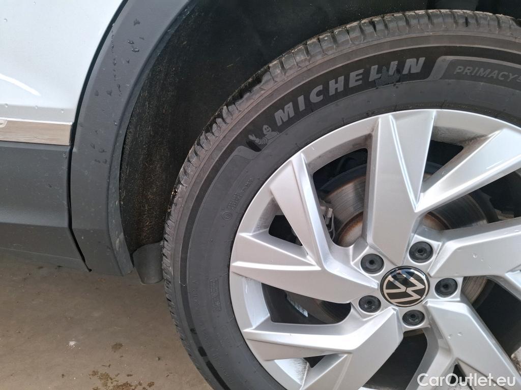  Volkswagen  Tiguan VOLKSWAGEN  / 2020 / 5P / SUV 2.0 TDI 200 DSG7 Elegance 4Motion #18