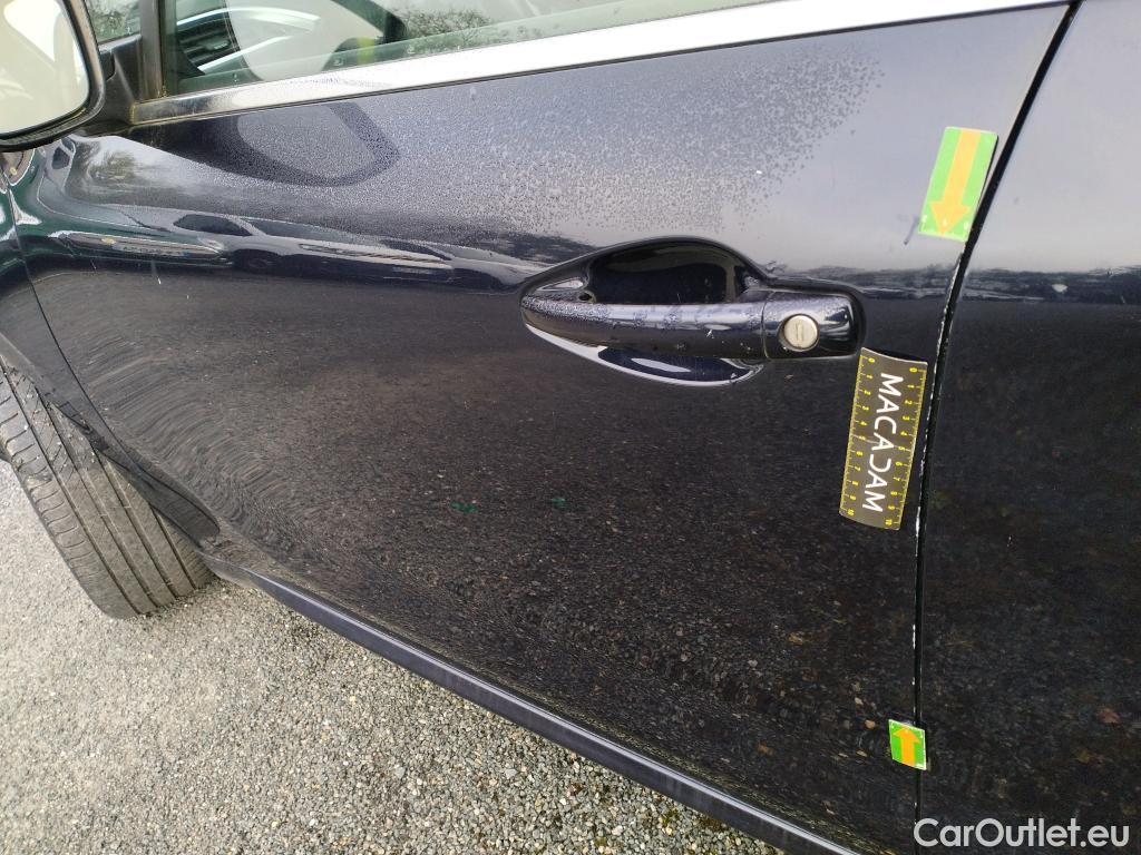  Peugeot  208 PEUGEOT   2015  5P  Berline 16 BlueHDi 100 Allure #2