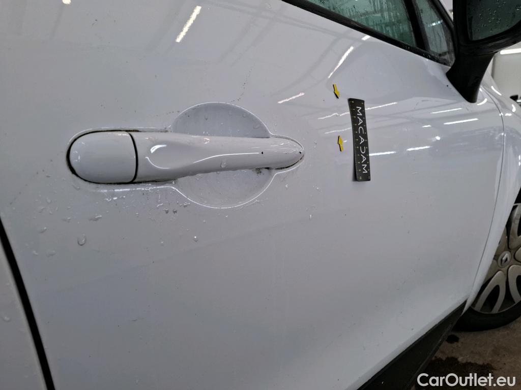  Renault  Clio  IV Air MediaNav 1.5 dCi 75CV BVM5 E6 #10
