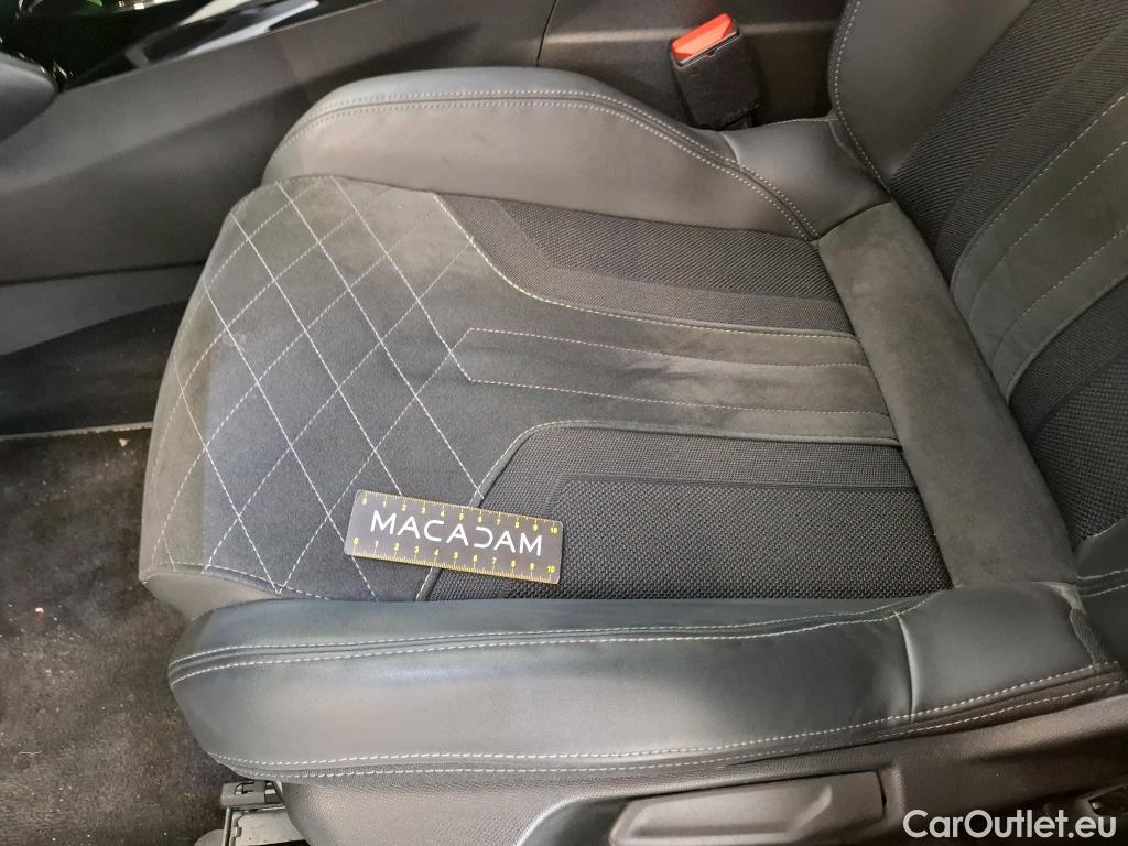  Peugeot  2008 PEUGEOT  / 2019 / 5P / Crossover PureTech 130 S&S EAT8 GT PACK #12