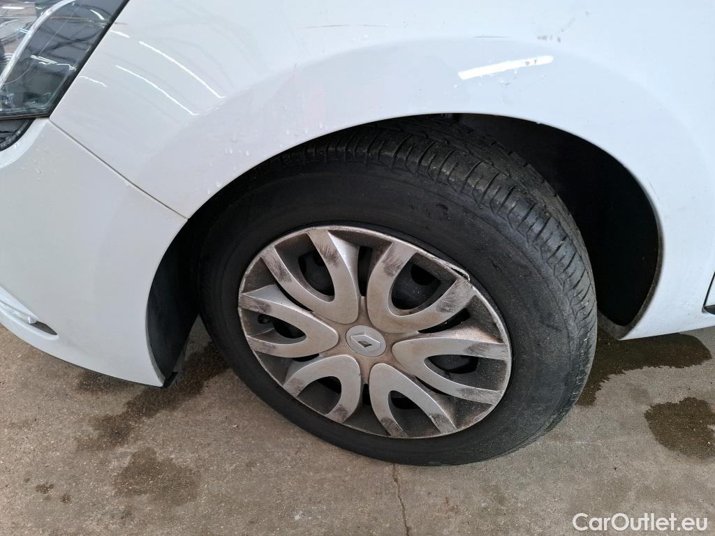  Renault  Clio  IV Air MediaNav 1.5 dCi 75CV BVM5 E6 #27