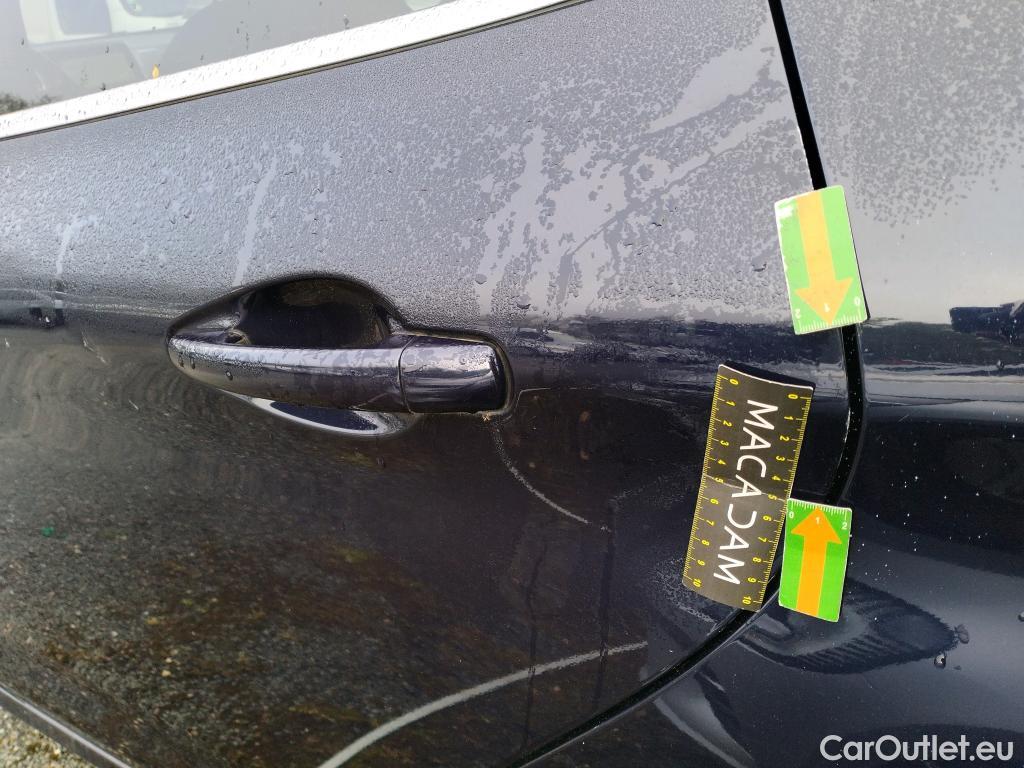  Peugeot  208 PEUGEOT   2015  5P  Berline 16 BlueHDi 100 Allure #17