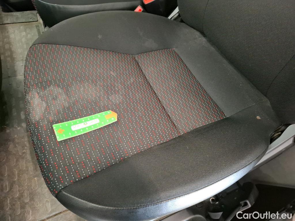  Citroen  Jumper CITROEN  VU 4p Fourgon 30 L2H2 BlueHDi 130 BVM6 Business #4