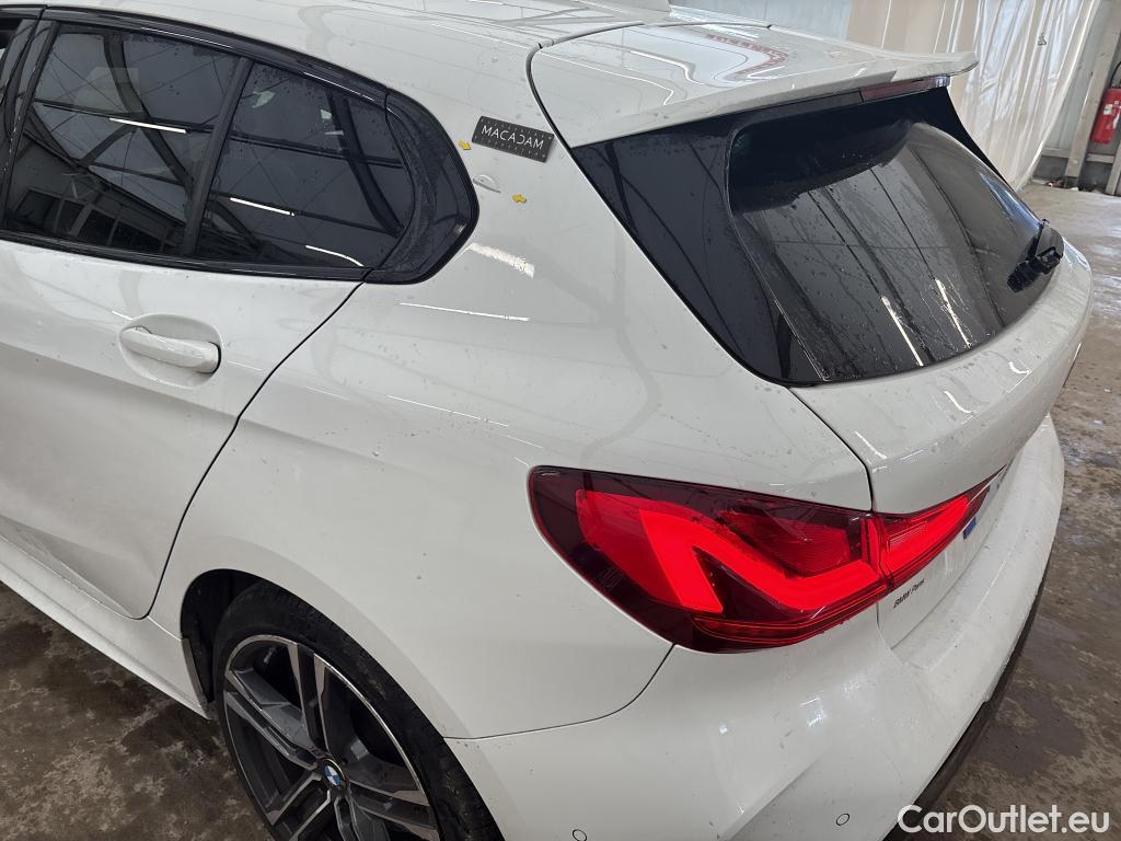  Bmw  Serie 1 BMW Série 1 / 2019 / 5P / Berline 2.0 120D AUTO xDrive M Sport #1