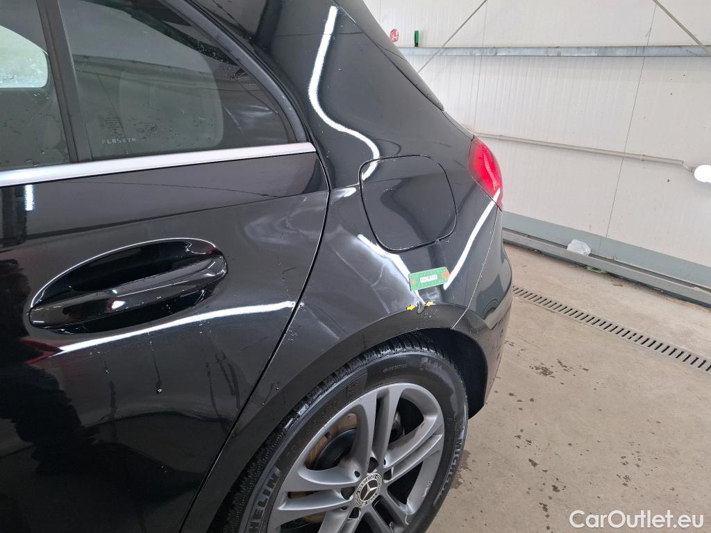  Mercedes  A-Klasse MERCEDES-BENZ Classe A Compact  2018  5P  Berline A 180 d Business Line #15