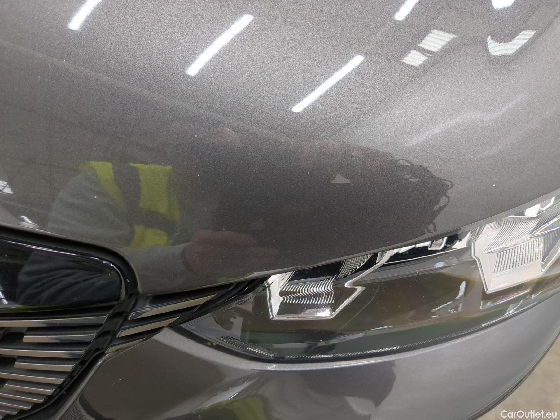  Peugeot  2008  Allure Business 1.5 HDi 130CV BVA8 E6d #23
