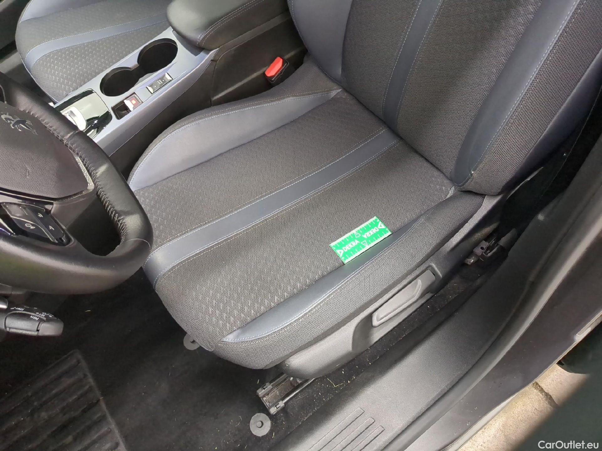  Peugeot  2008  Allure Business 1.5 HDi 130CV BVA8 E6d #3