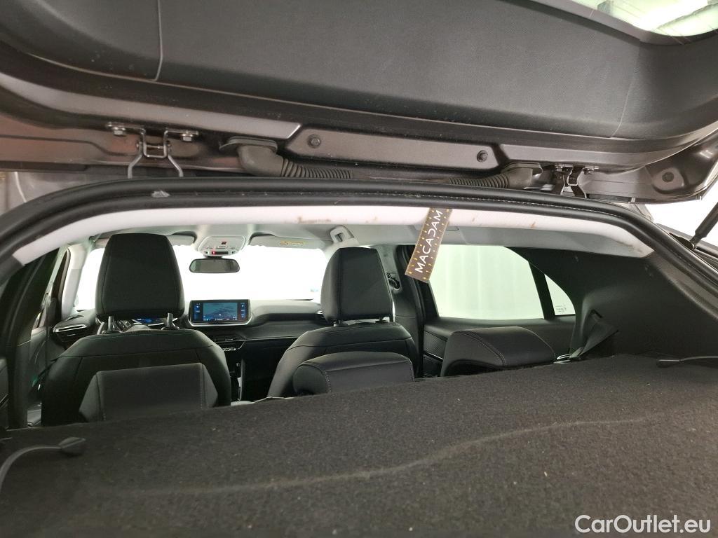  Peugeot  2008  Allure Pack 1.5 HDi 130CV BVA8 E6d #19