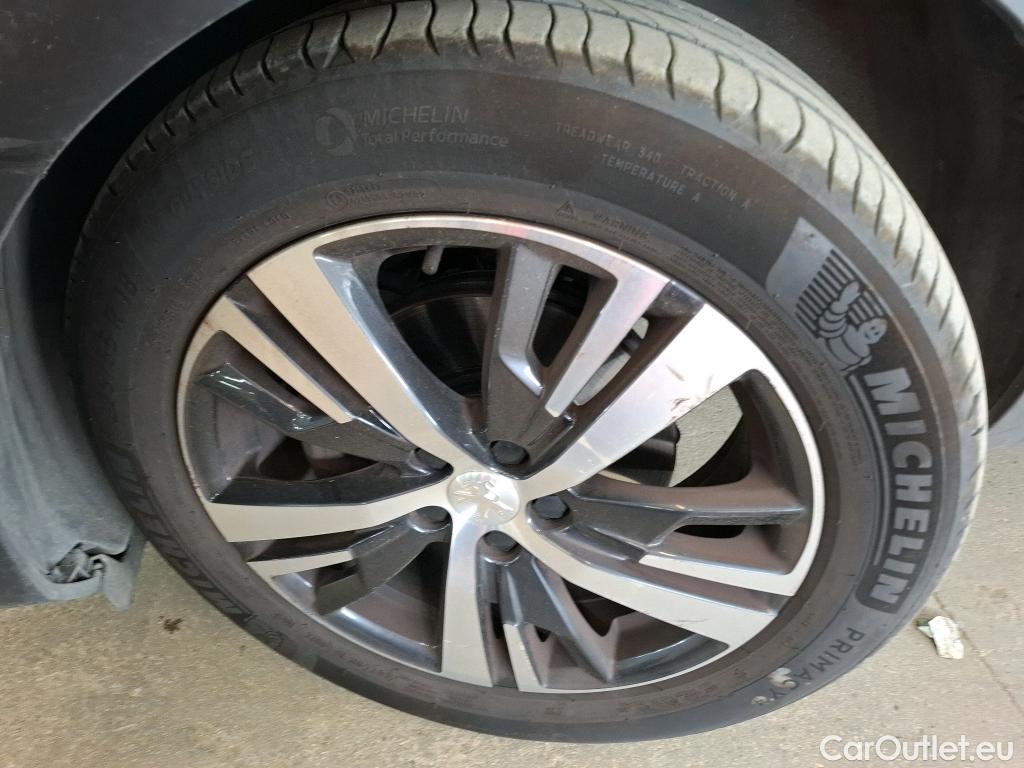  Peugeot  5008  Allure Business 1.2 PureTech 130CV BVA8 7 Sieges E6dT #15