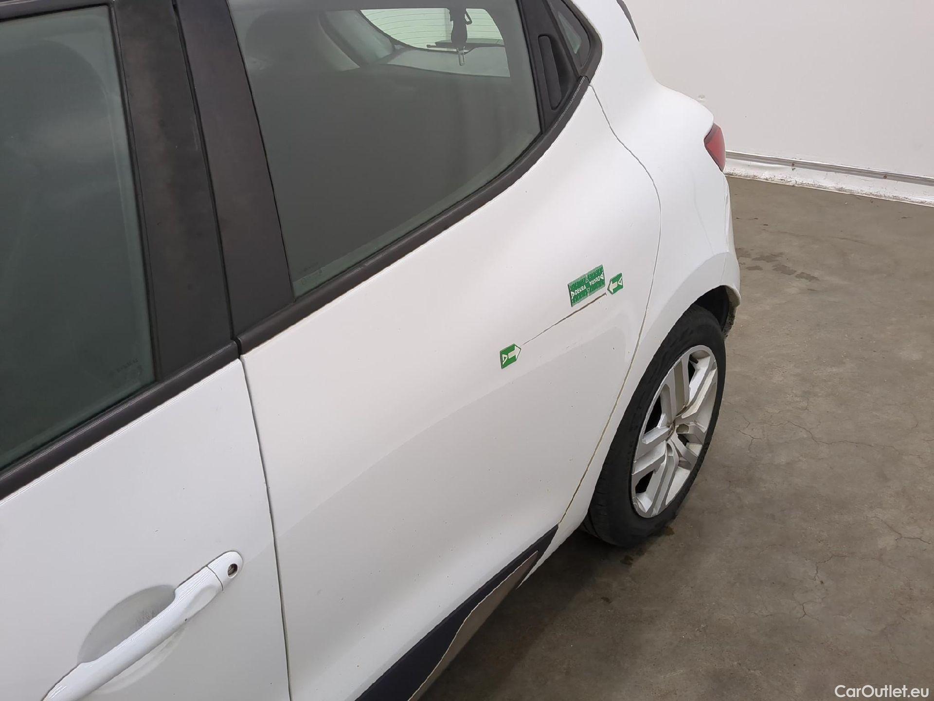  Renault  Clio  IV Business 1.5 dCi 90CV BVM5 E6 #32