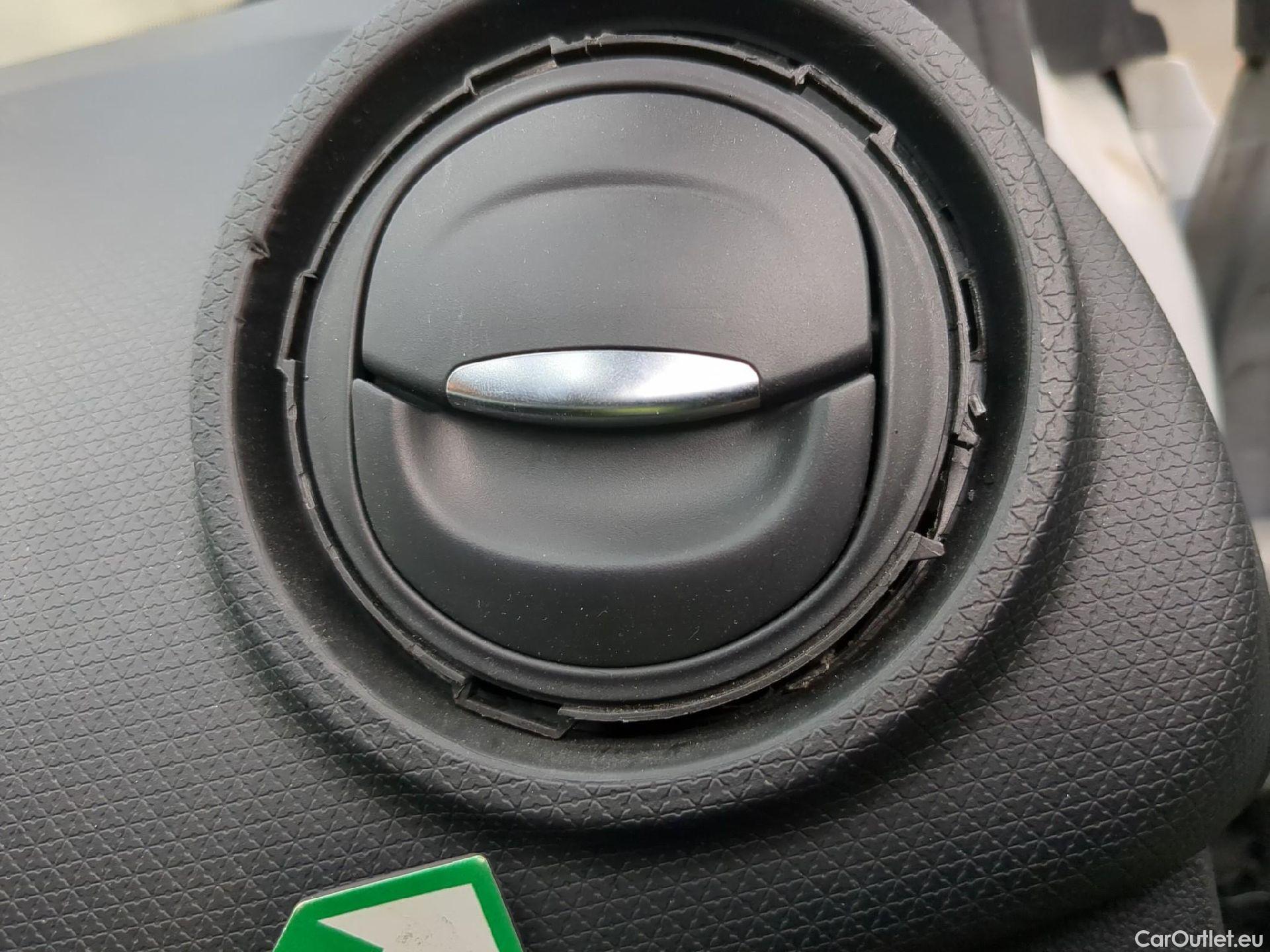  Renault  Clio  IV Business 1.5 dCi 90CV BVM5 E6 #6