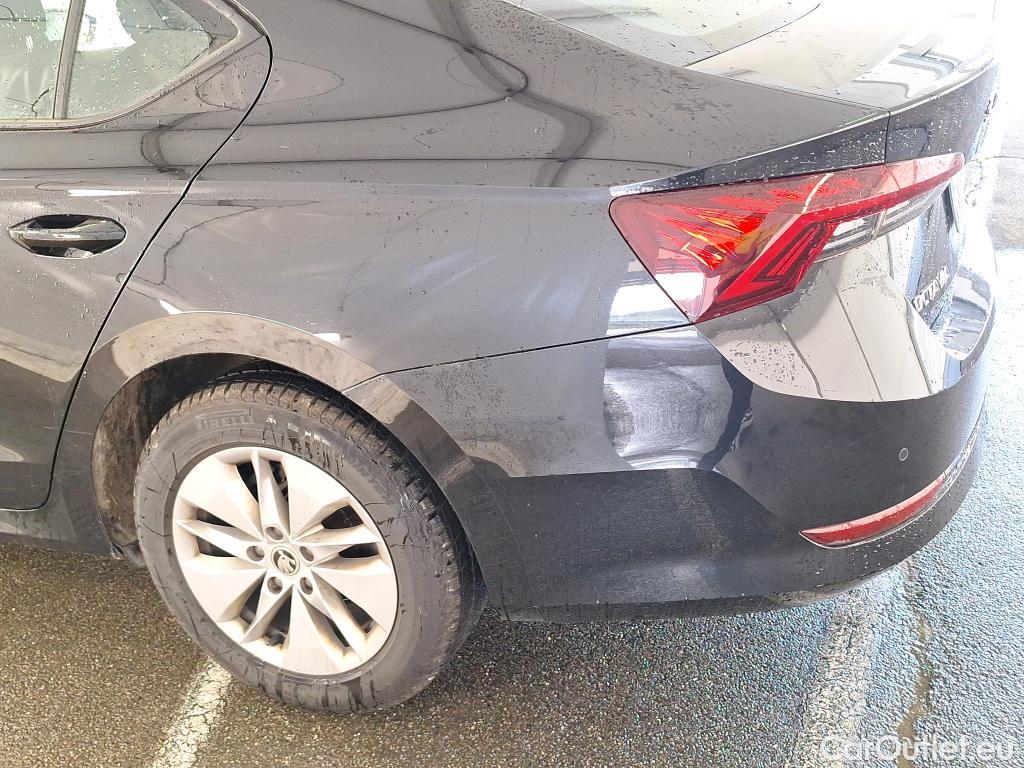  Skoda  Octavia  Berline Business 2.0 TDI 150CV BVA7 E6d #24