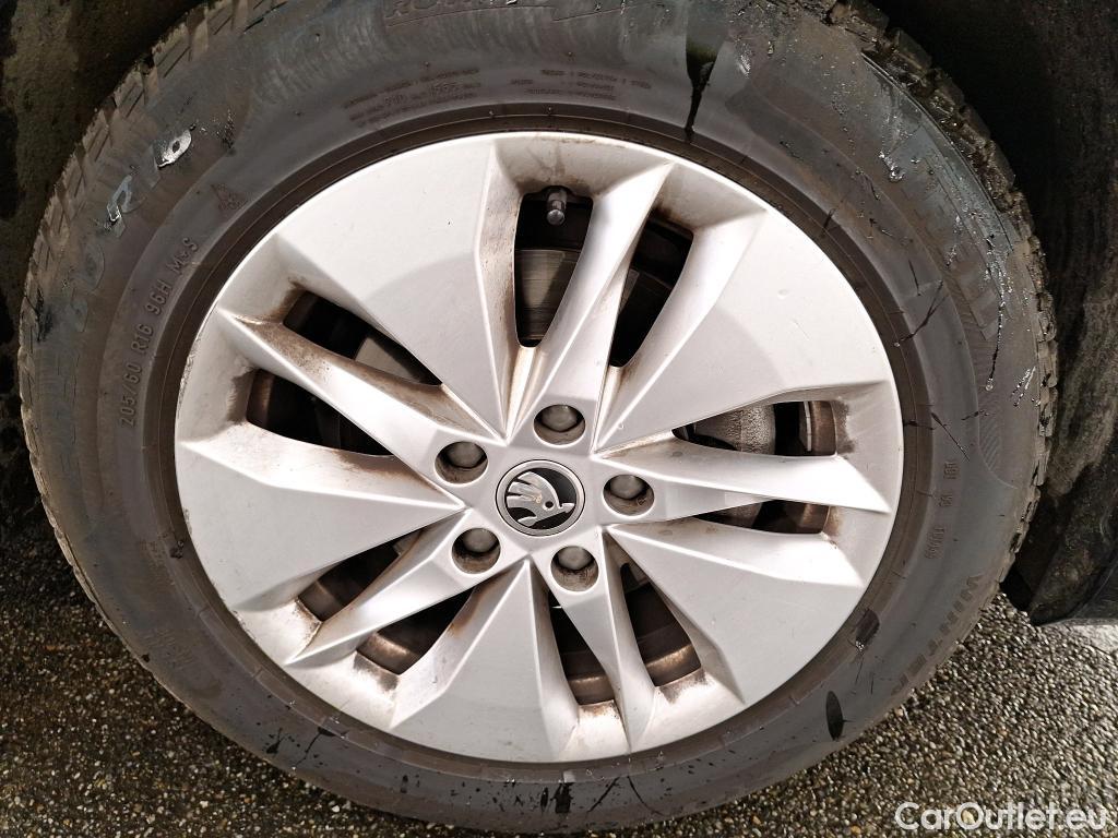  Skoda  Octavia  Berline Business 2.0 TDI 150CV BVA7 E6d #22