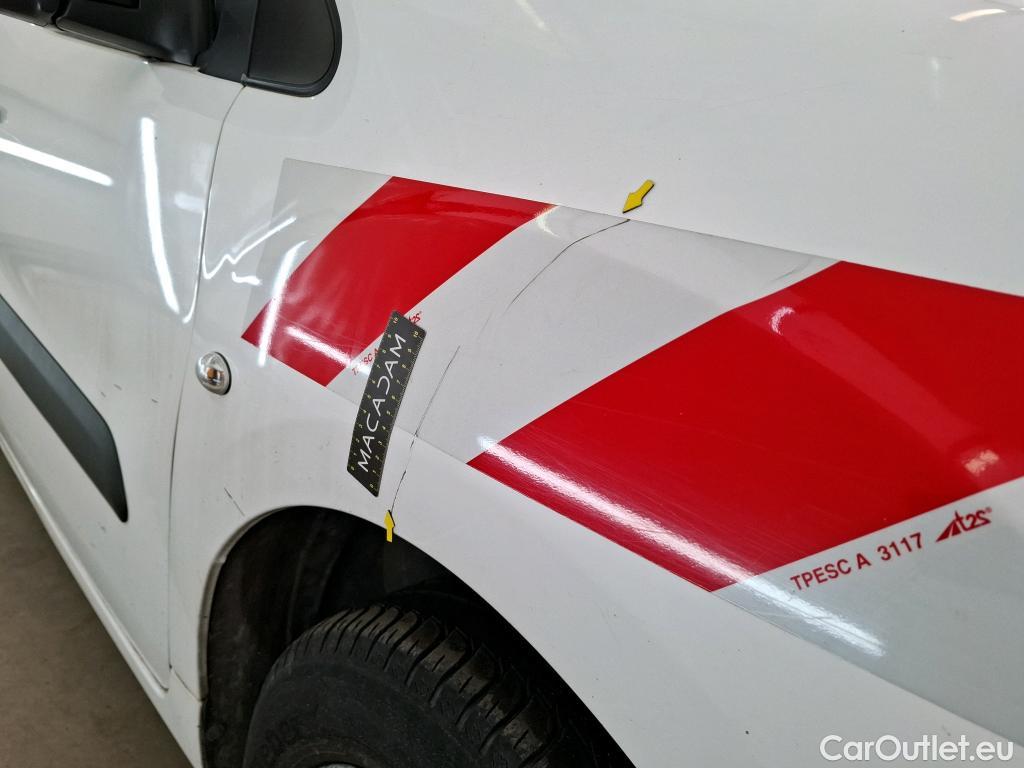  Citroen  Berlingo  Fourgon Club L1 (Court) 1.6 BlueHDi 100CV BVM5 E6 #27