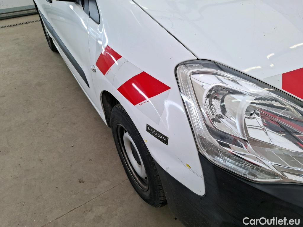  Citroen  Berlingo  Fourgon Club L1 (Court) 1.6 BlueHDi 100CV BVM5 E6 #24