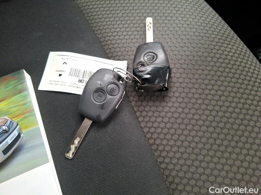  Renault  Kangoo  Express Maxi Extra (Série Spéciale) 1.5 dCi #19