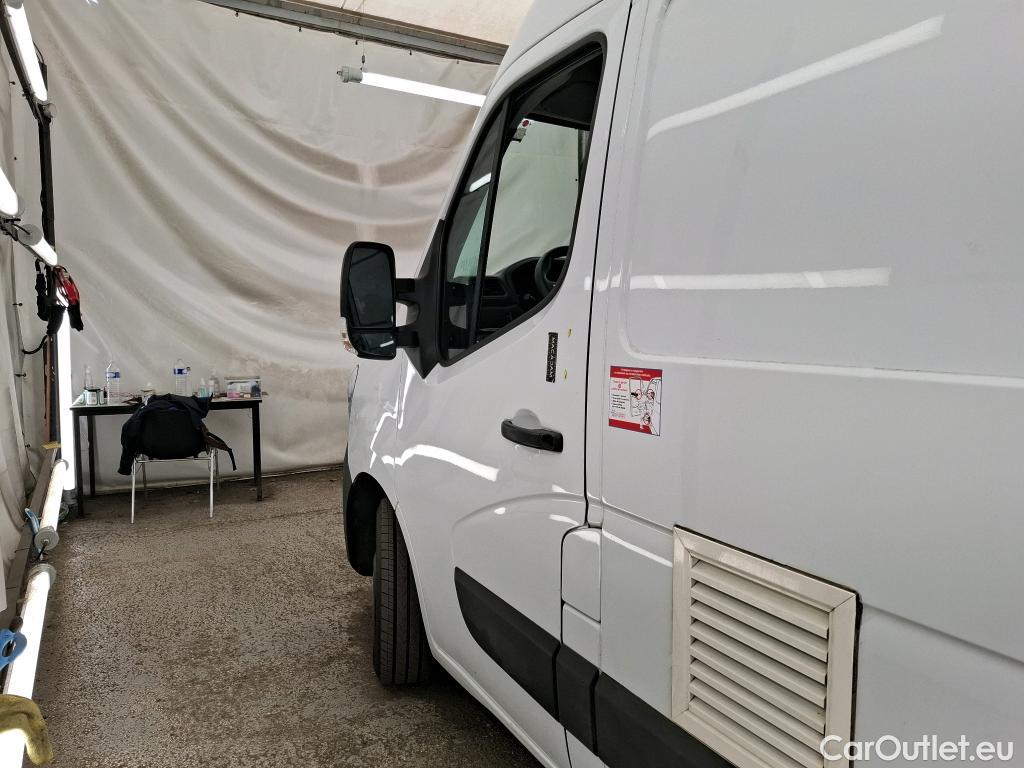  Renault  Master  Fourgon L2H2 3 5 Grand Confort dCi 135CV BVM6 E6dT #15
