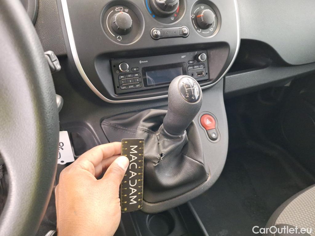  Renault  Kangoo RENAULT  Express  2013  4P  Fourgonnette Grand Confort dCi 75 #70