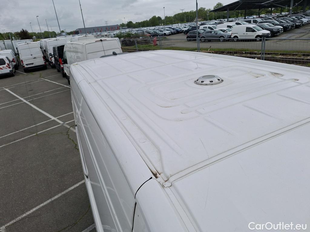  Volkswagen  Crafter  Fourgon Fourgon 30 mittlerer Radstand mit Hochdach FWD 2.0 #56