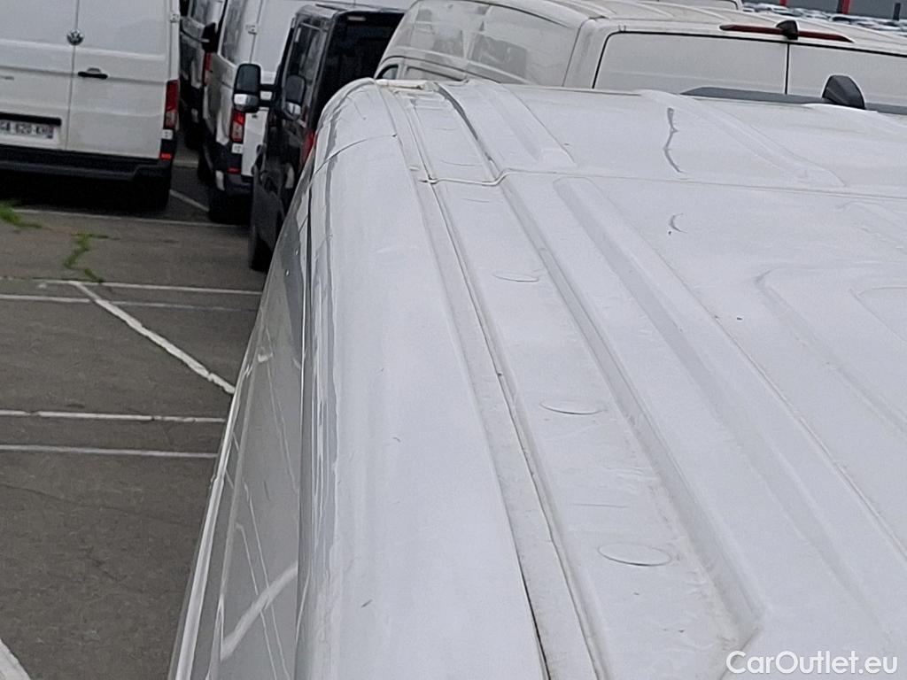  Volkswagen  Crafter  Fourgon Fourgon 30 mittlerer Radstand mit Hochdach FWD 2.0 #51