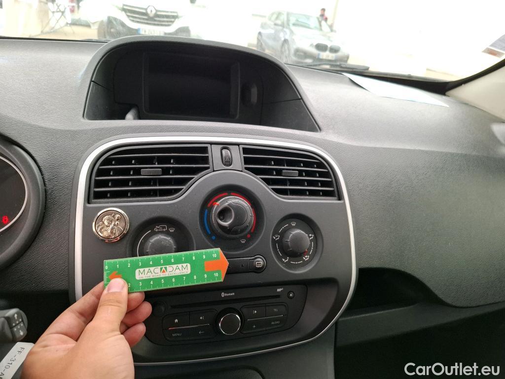  Renault  Kangoo  Express Maxi Extra (Série Spéciale) 1.5 dCi 90CV BVM5 E6 #29