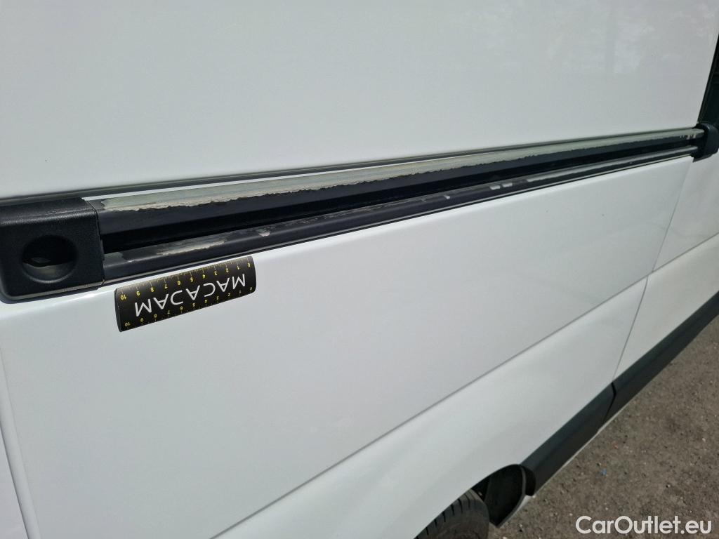  Renault  Master  III Fourgon L2H2 3 5 Grand Confort dCi 130CV BVM6 7 Sieges E6 #9