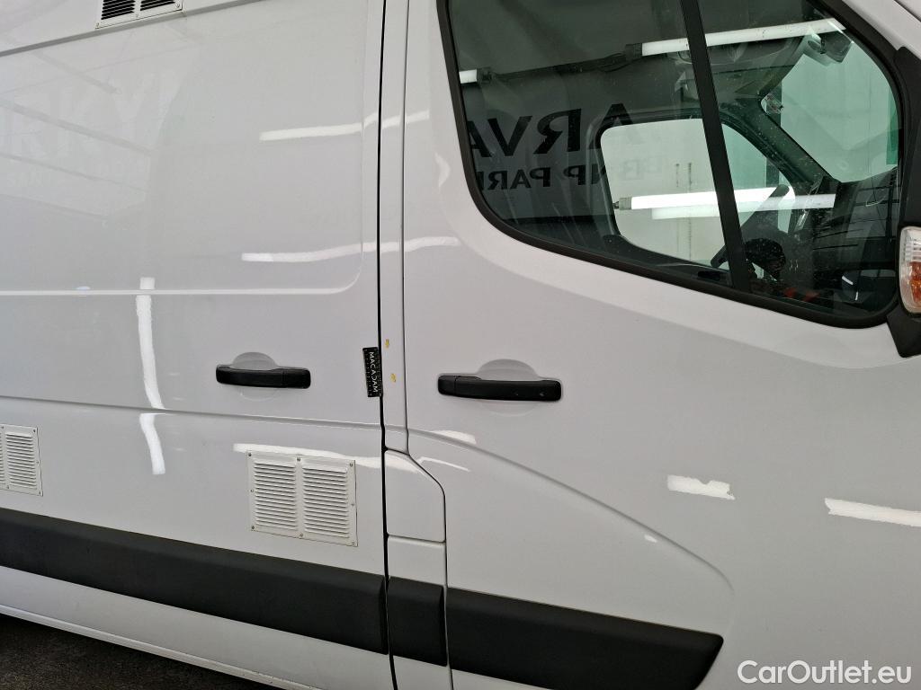  Renault  Master  Fourgon L2H2 3 5 Grand Confort dCi 135CV BVM6 E6dT #17