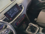 KIA  Cee'd KIA  1.5 T-GDI 160KM 6MT M 5d #12