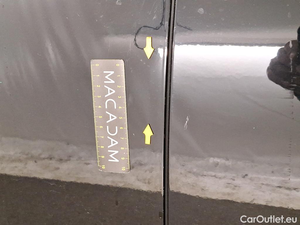  Peugeot  2008 PEUGEOT  / 2019 / 5P / Crossover 1.2 PT 155 S&S EAT8 GT #15