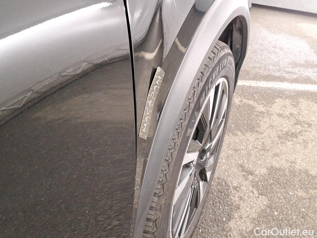  Peugeot  2008 PEUGEOT  / 2019 / 5P / Crossover 1.2 PT 155 S&S EAT8 GT #50