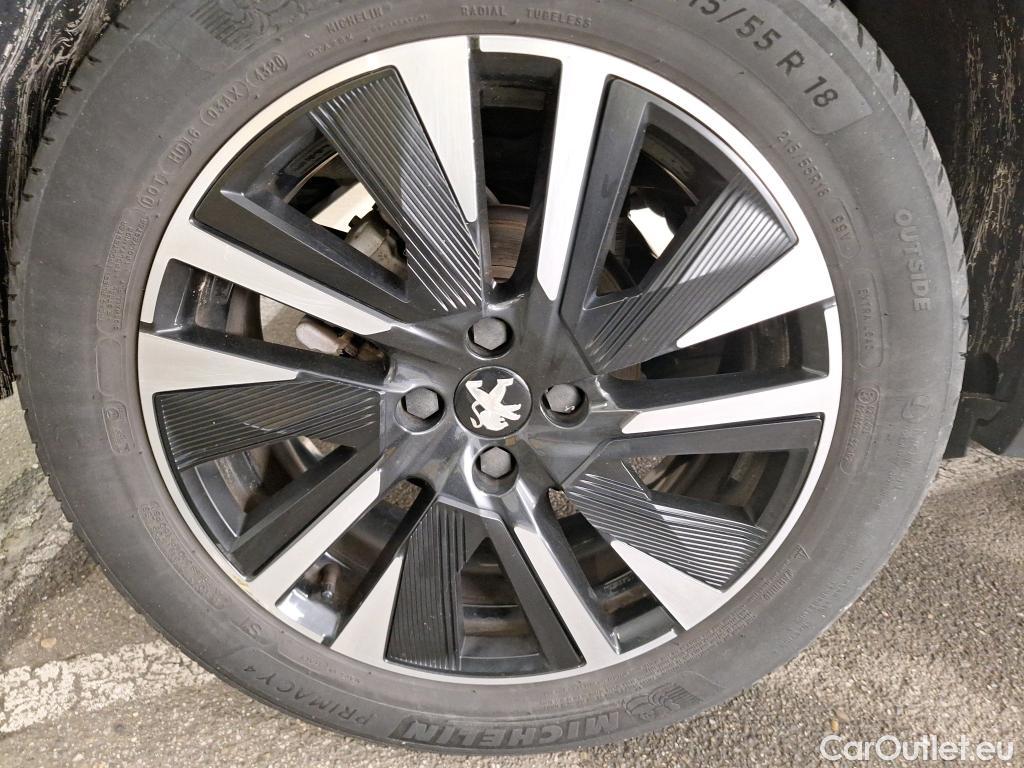  Peugeot  2008 PEUGEOT  / 2019 / 5P / Crossover 1.2 PT 155 S&S EAT8 GT #44