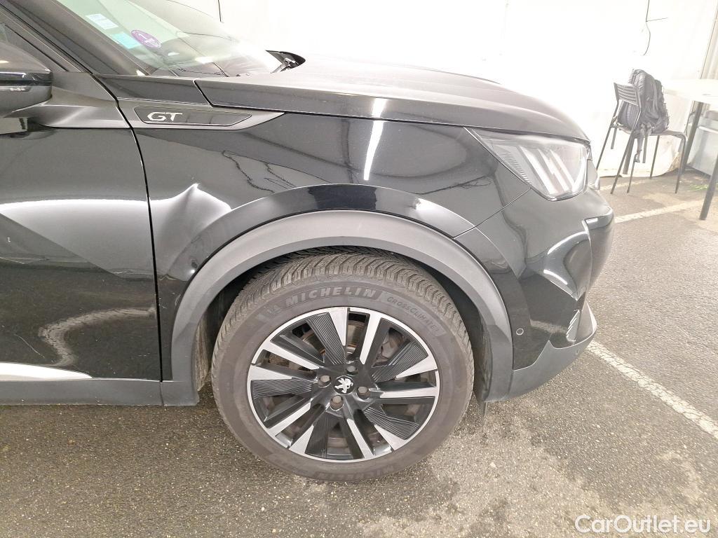  Peugeot  2008 PEUGEOT  / 2019 / 5P / Crossover 1.2 PT 155 S&S EAT8 GT #29