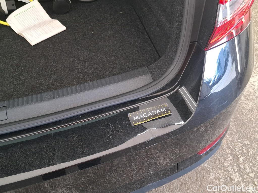  Skoda  Superb  Berline Business iV 1.4 TSI Hybrid 215CV BVA6 E6d #1