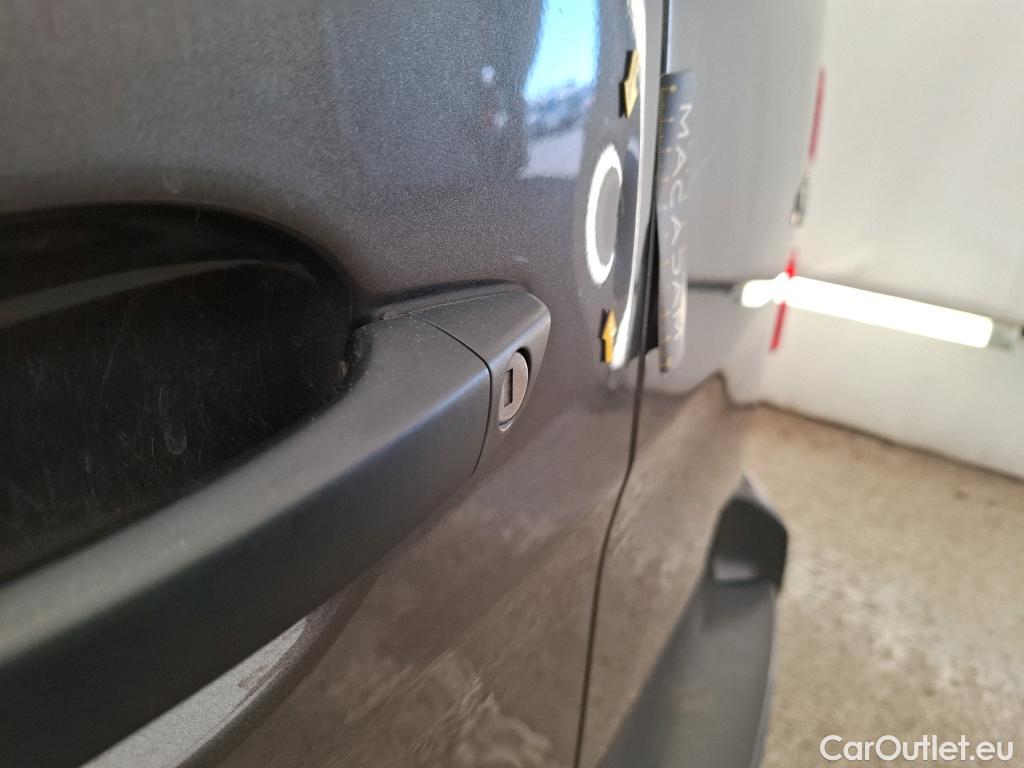  Toyota  Proace TOYOTA  4p Combi 1.5 D LONG 120 D-4D DYNAMIC #10