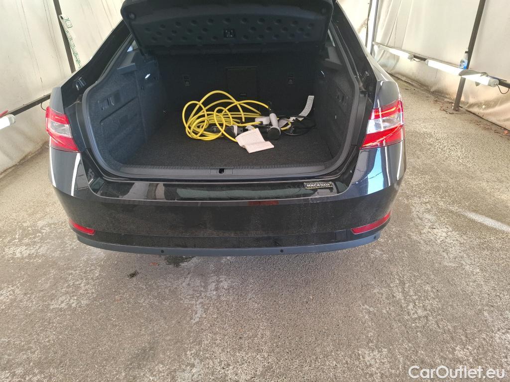  Skoda  Superb  Berline Business iV 1.4 TSI Hybrid 215CV BVA6 E6d #2